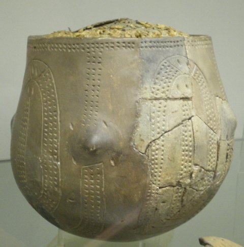 Vase en terre cuite du Rubané