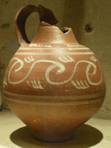 Cruche. Seconde moitié IVe s. Fontoy.