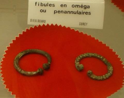 Bracelets. Sorcy.