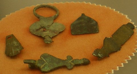 Pendeloques. Dieulouard; Sorcy.