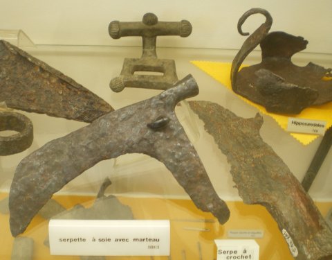 Outils agricoles. Hipposandale.