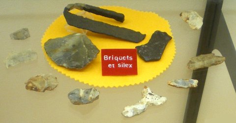 Briquet et silex.
