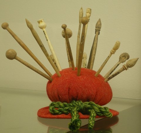 Épingles à cheveux. Sorcy.