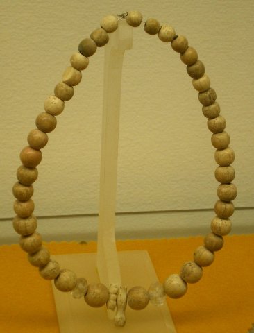 Collier. Moyen-Âge.