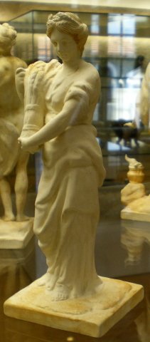 Figurine de P. L. Cyfflé.