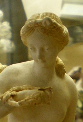 Figurine de P. L. Cyfflé (détail).