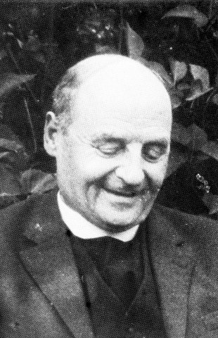 Le Père Pierre Knops.