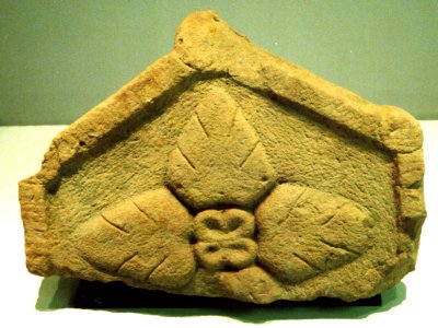 Stèle funéraire. Grès. Hultehouse, nécropole du Limersberg.