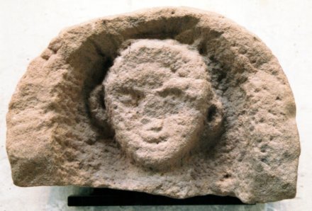 Stèle de Mercure. Grès. Hultehouse, Limersberg.