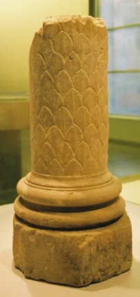 Colonne d'un groupe de Jupiter à l'anguipède. Villa St Ulrich.
