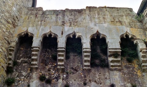 Mâchicoulis de l'entrée du Château. 