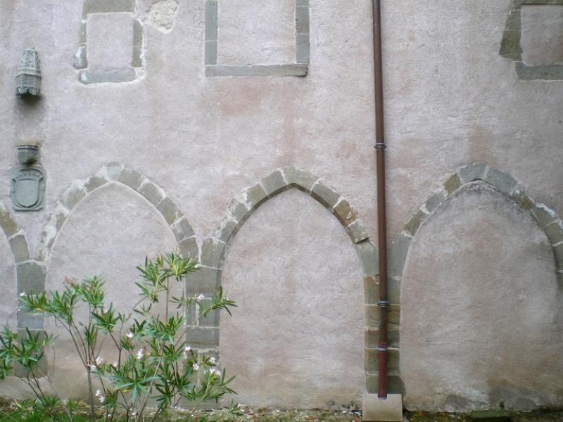 Les Thons. Couvent des Cordeliers. Côté est du cloître. Photo Marc Heilig