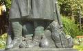 Le second Poilu de Bouchard. La signature du sculpteur. Photo Marc Heilig