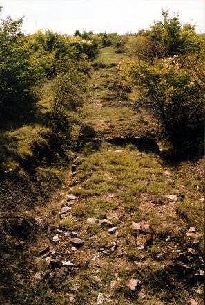 L'aqueduc dans la campagne.