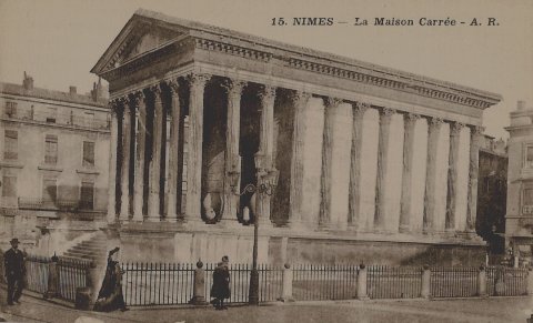 La Maison Carrée à Nîmes, Carte postale du début du XXe s. La Maison Carrée à Nîmes.
