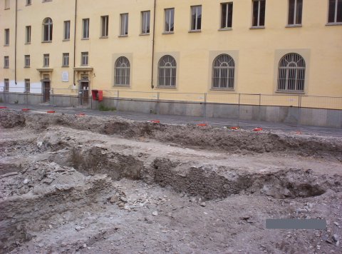 Fondations de bâtiments du forum.