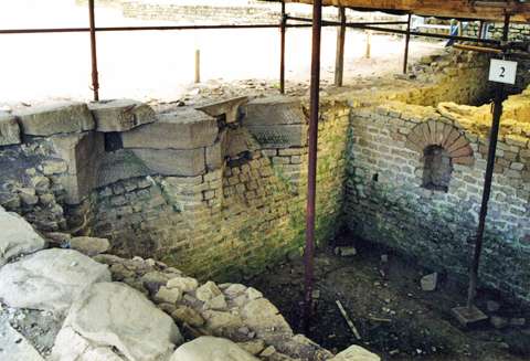 Fouilles de la villa de Reinheim. Une cave.