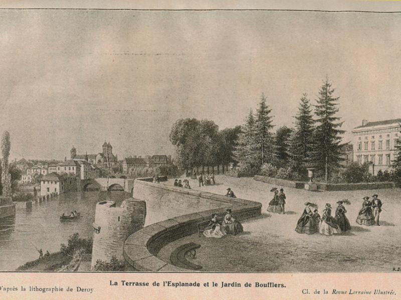 La terrasse de l'Esplanade et le Jardin Bouflers vers 1850. D'après la lithographie de Deroy. La Revue Lorraine Illustrée. 