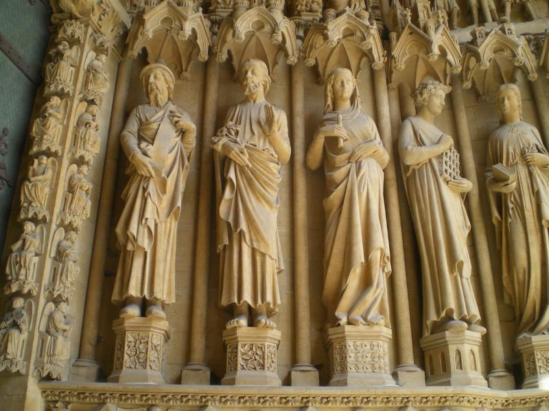 Saints du Portail de la Vierge. Sculptures d'Auguste Dujardin. Photo Marc Heilig